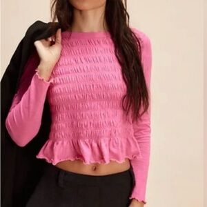 FREE PEOPLE We The Free Sylvie
Long Sleeve top in a pretty pink nwt sz s